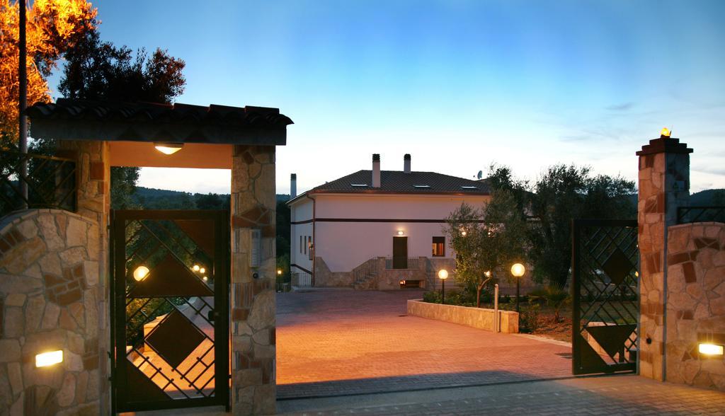 Valle D'Umbra Villa Vieste Buitenkant foto